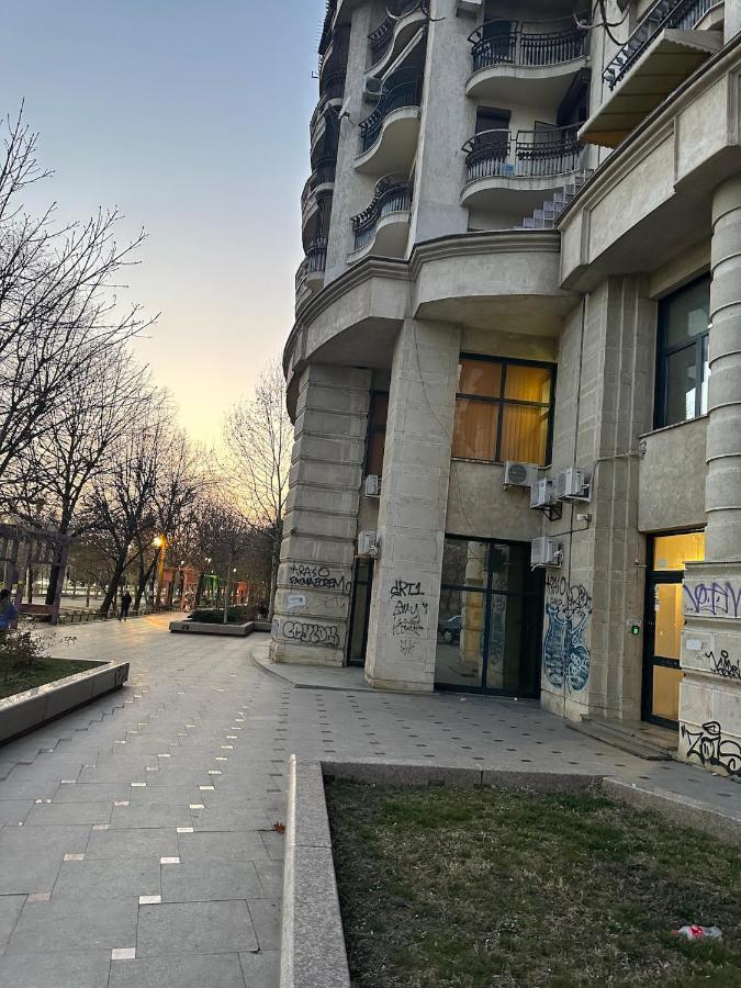 Unirii Lake Tribunal Boekarest Buitenkant foto