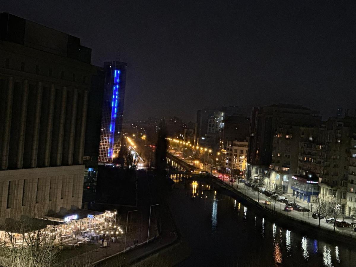 Unirii Lake Tribunal Boekarest Buitenkant foto